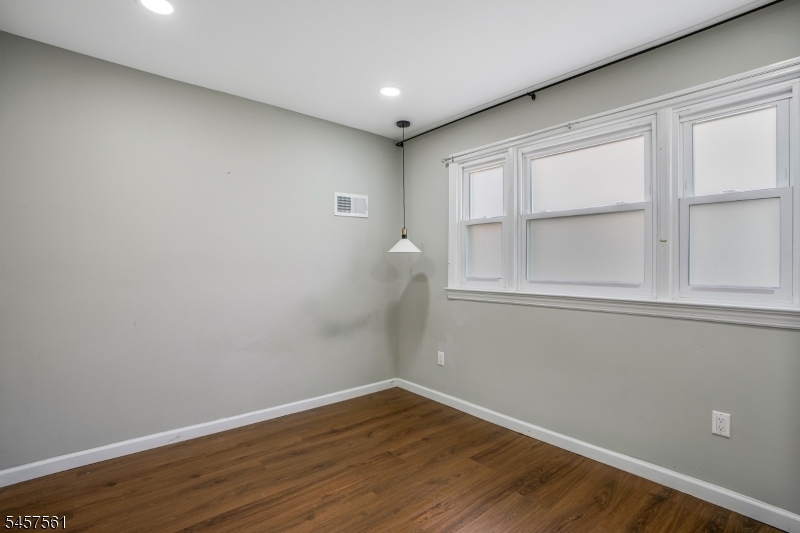16 Pleasant Ave Property Photo 14