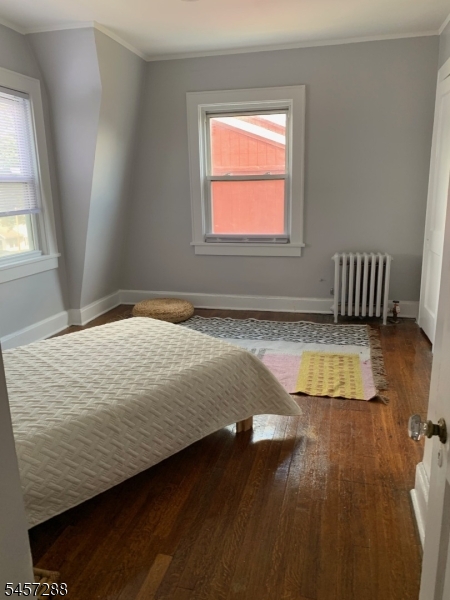 97 Elliot Pl Property Photo 4