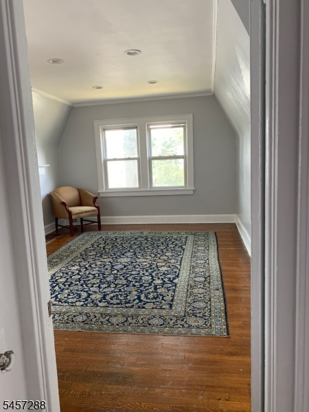 97 Elliot Pl Property Photo 6