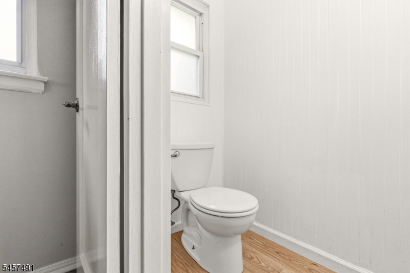 610 Academy Ter Property Photo 19