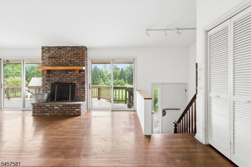 51 Hibler Rd Property Photo 10
