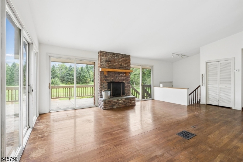 51 Hibler Rd Property Photo 13