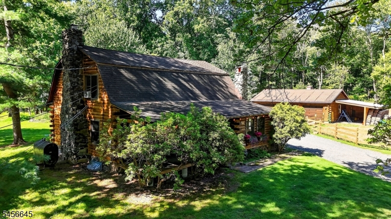 354 Long Hill Rd Property Photo 2