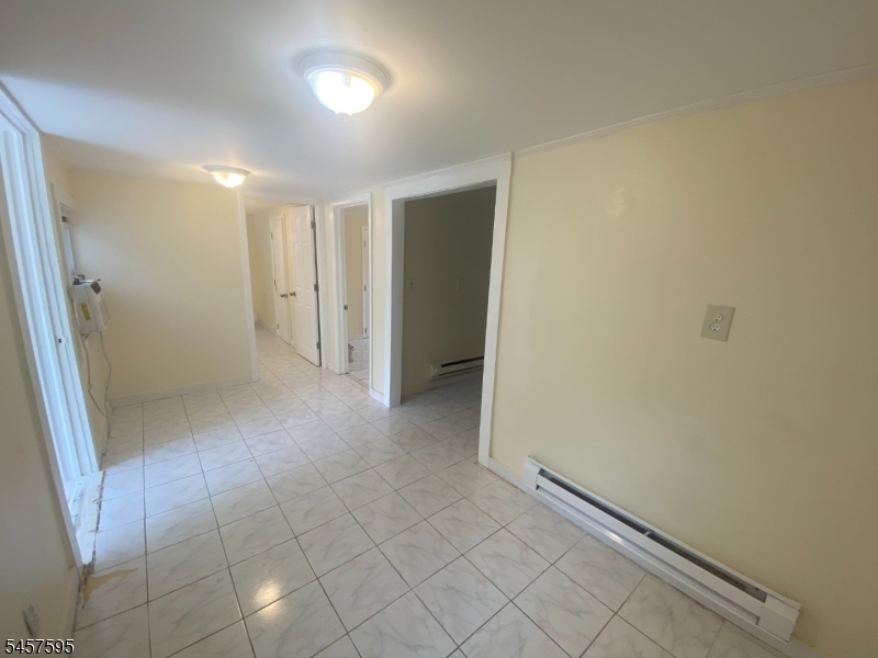 5 Otis Pl Property Photo 4