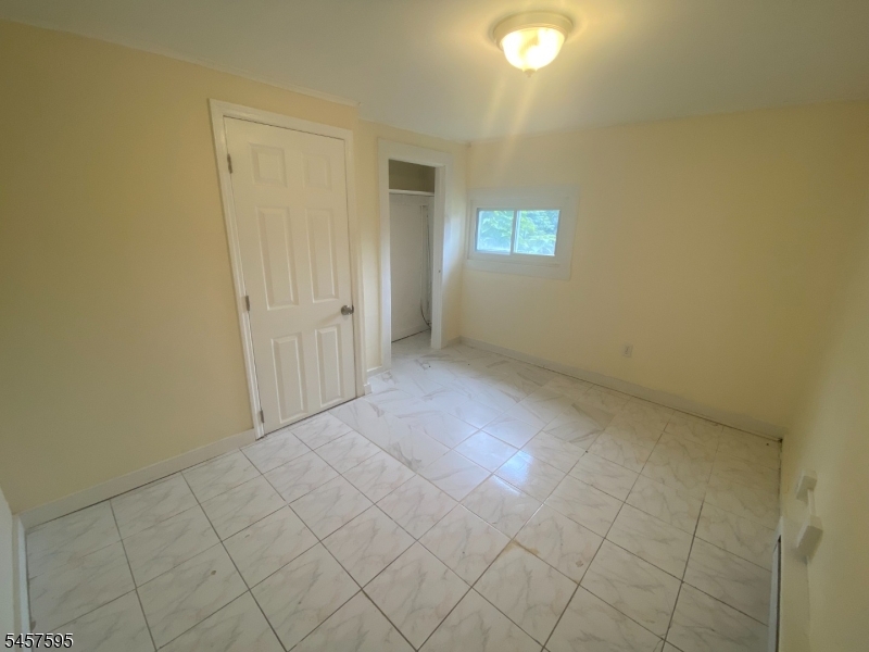 5 Otis Pl Property Photo 5