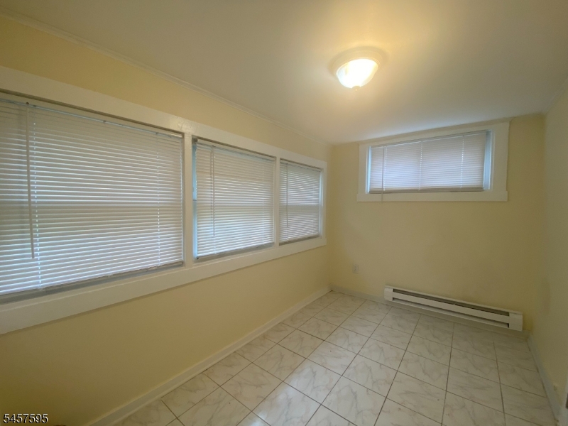 5 Otis Pl Property Photo 7