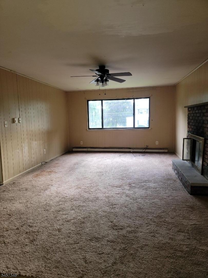 211 Lake Shore North C Property Photo 5
