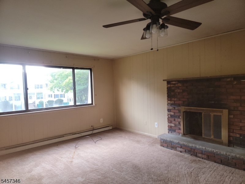 211 Lake Shore North C Property Photo 6