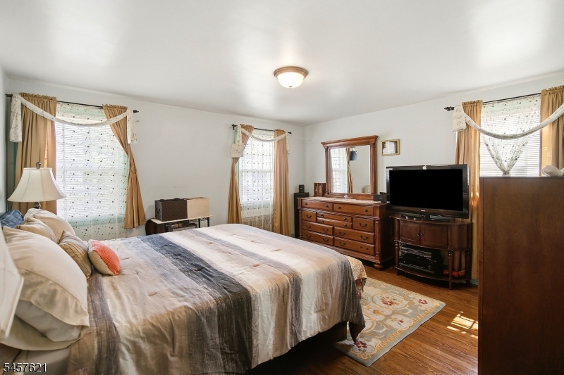 24 Cleveland Ave Property Photo 12