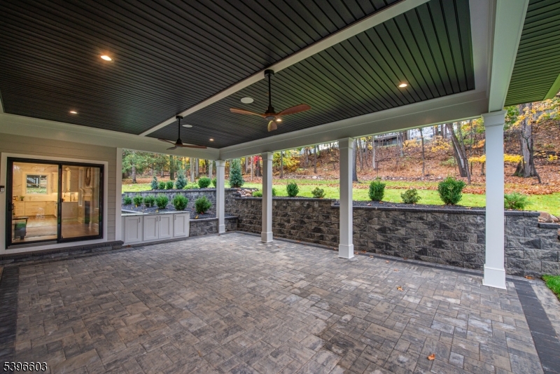 24 Cliffside Dr Property Photo 44
