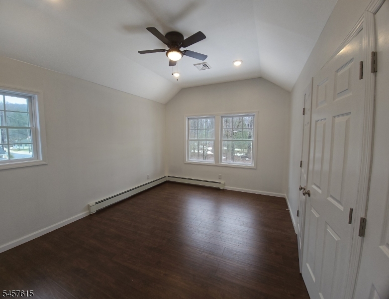 27 Forest Rd Property Photo 13
