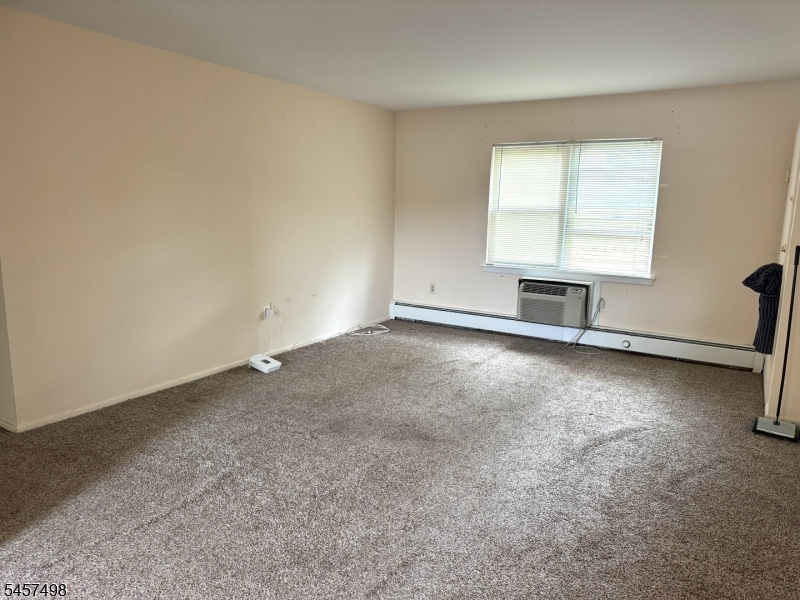 1120 Valley Rd 1b Property Photo 2