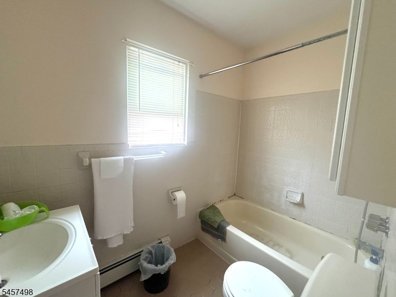 1120 Valley Rd 1b Property Photo 8