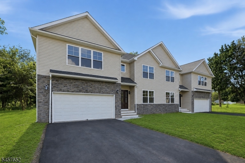 10 Delar Pkwy A Property Photo 1