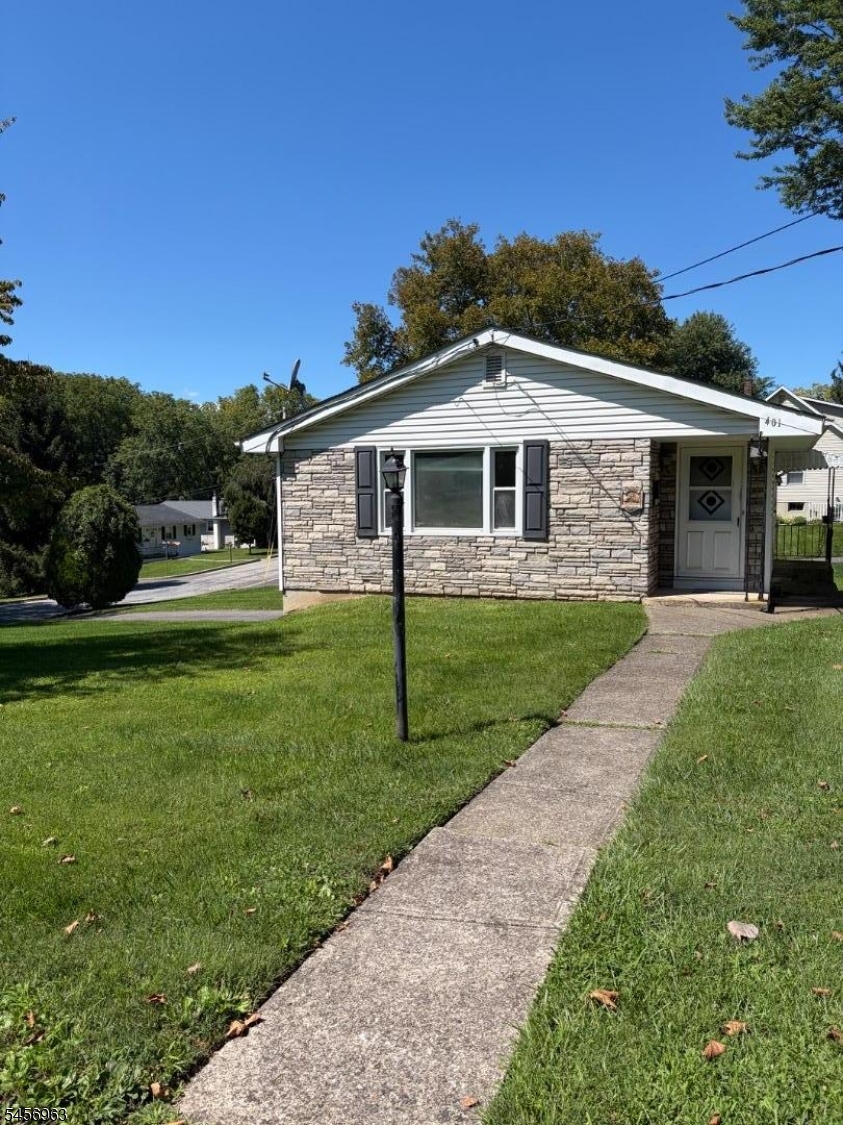 401 Liberty Blvd Property Photo 1