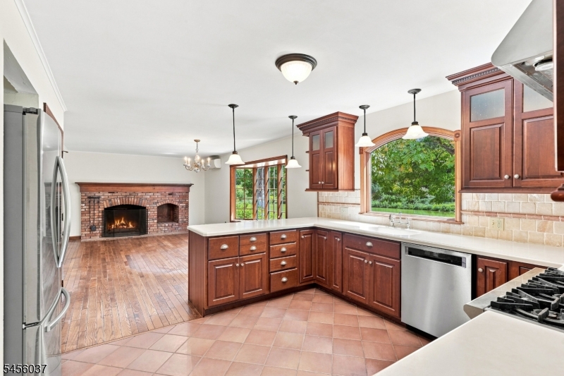 131 Deckertown Tpke Property Photo 6