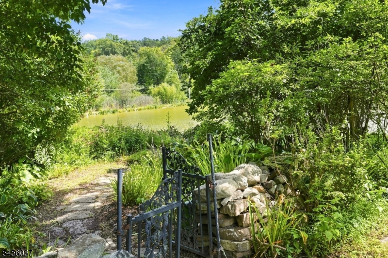 131 Deckertown Tpke Property Photo 42