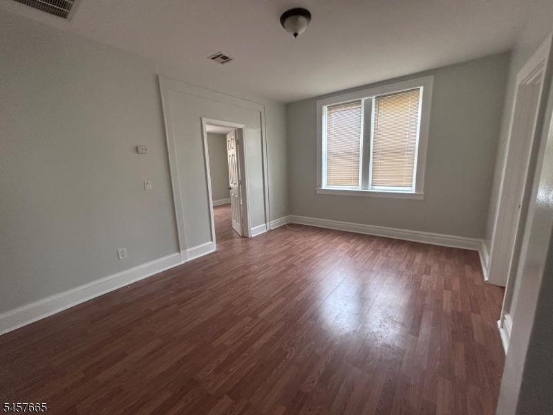150 Stuyvesant Ave 2L Property Photo 1