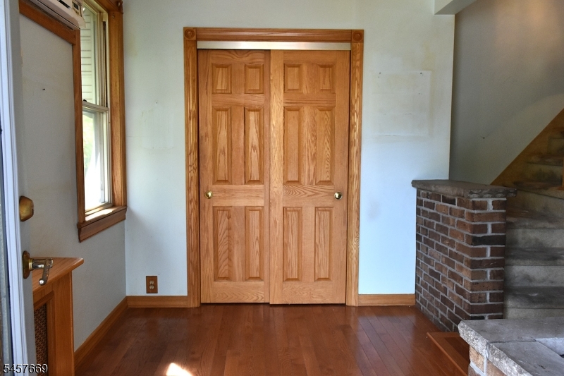 3 Linden Ave Property Photo 4