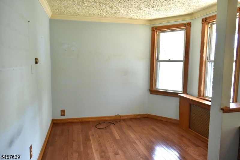 3 Linden Ave Property Photo 11