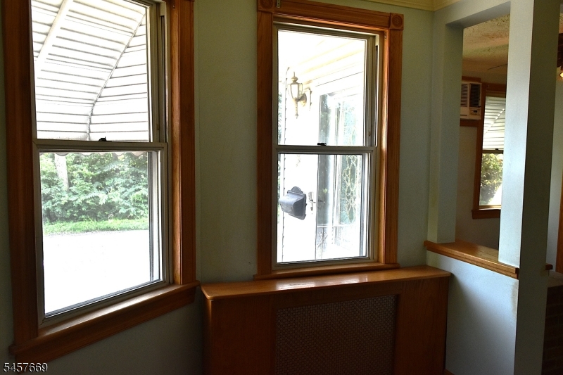 3 Linden Ave Property Photo 12