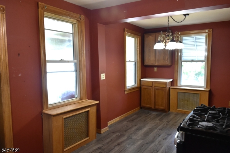 3 Linden Ave Property Photo 17
