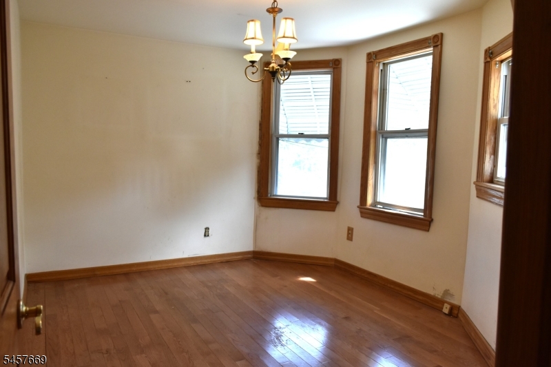 3 Linden Ave Property Photo 19