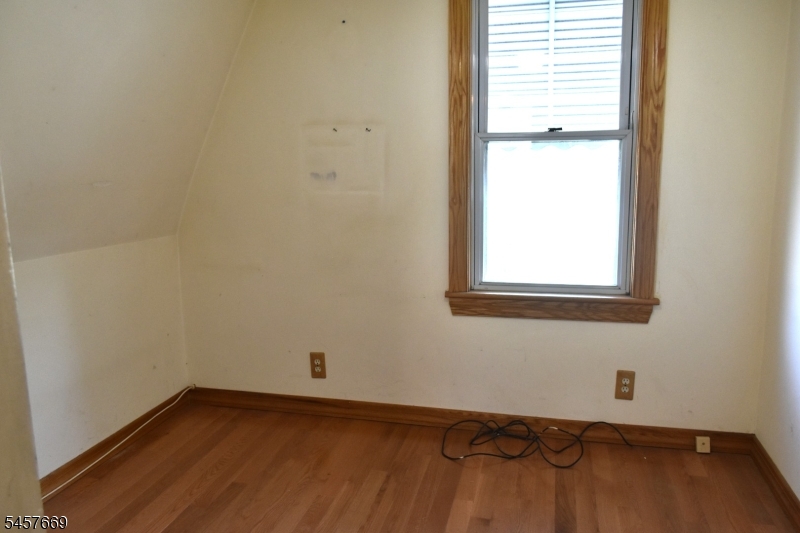 3 Linden Ave Property Photo 24