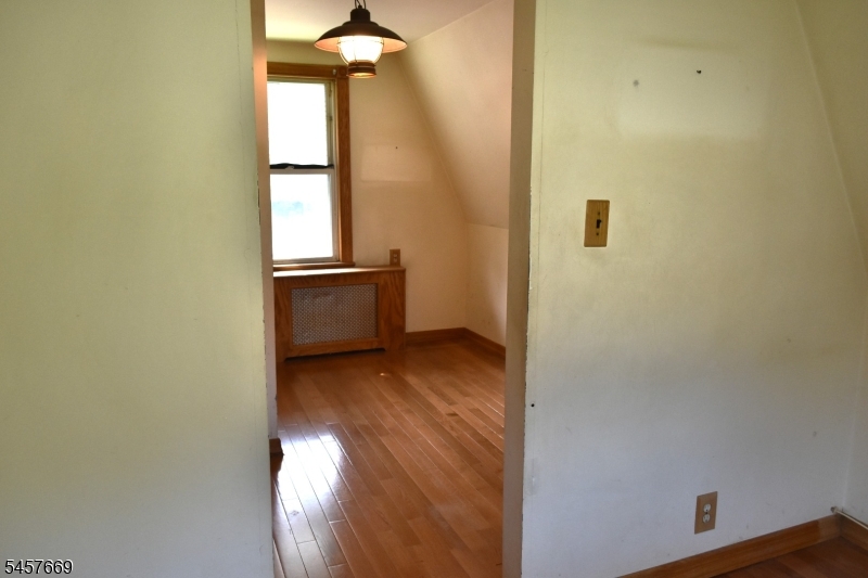 3 Linden Ave Property Photo 25