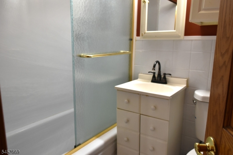 3 Linden Ave Property Photo 29