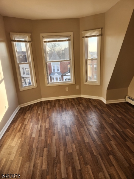 111 Park Ave Property Photo 2