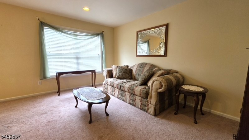 3 Druid Ln Property Photo 6