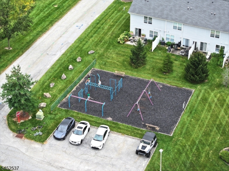 3 Druid Ln Property Photo 13