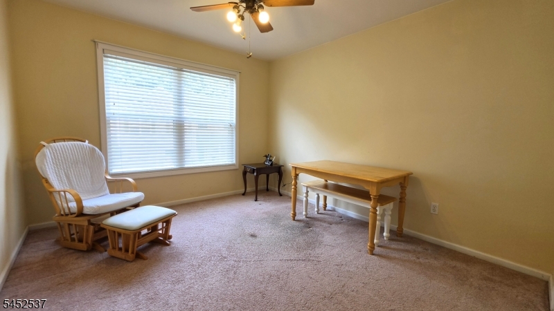 3 Druid Ln Property Photo 28