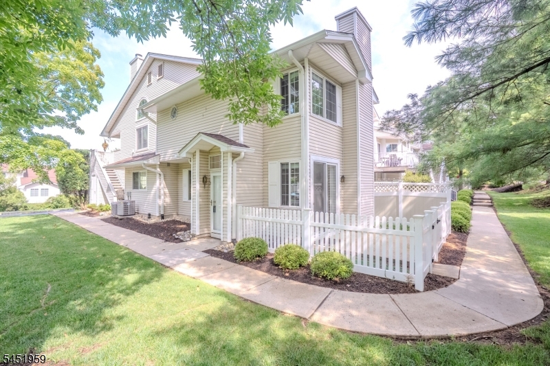 9 Evans Court Property Photo 1