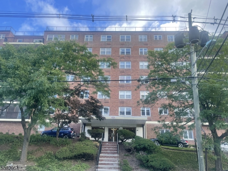 415 Claremont Ave 6A