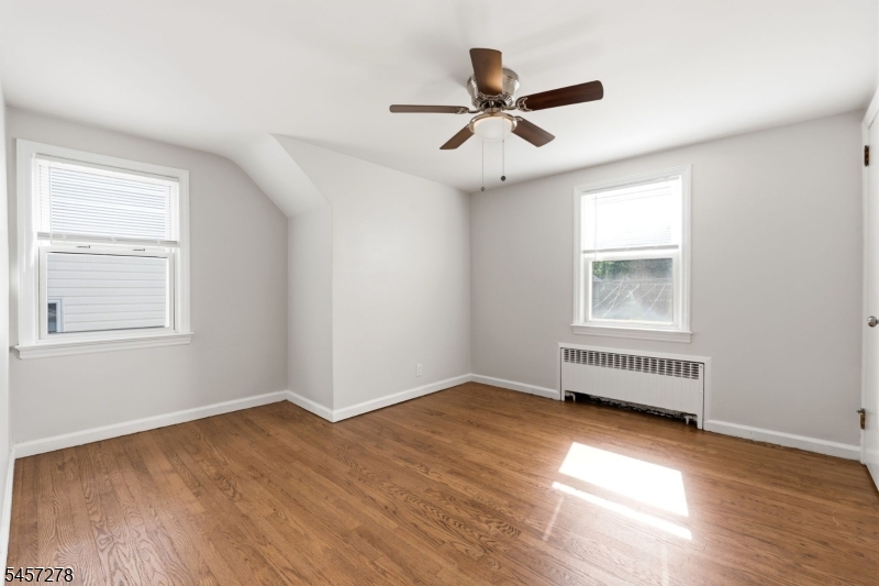 120 Campbell Ave Property Photo 17