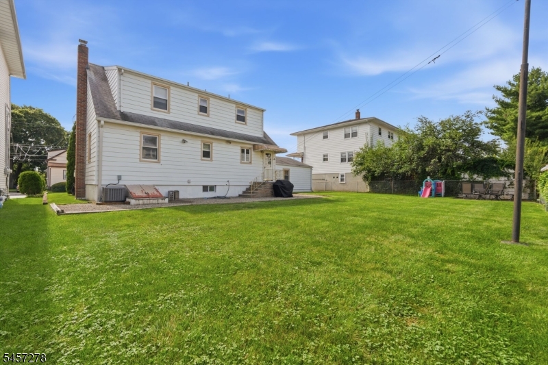 120 Campbell Ave Property Photo 30