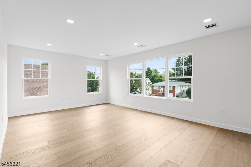 2 Kenneth Ave Property Photo 15
