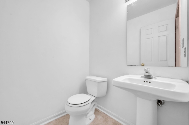 18 Pinehurst Dr Property Photo 15