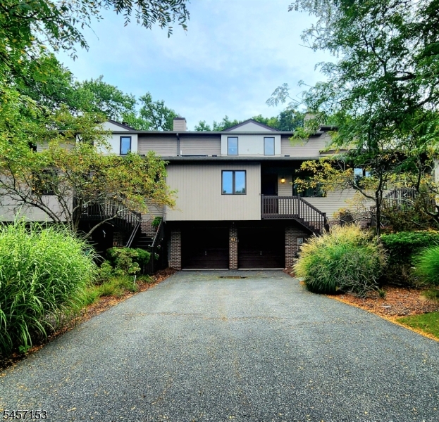 51 Peach Hill Ct Property Photo 1
