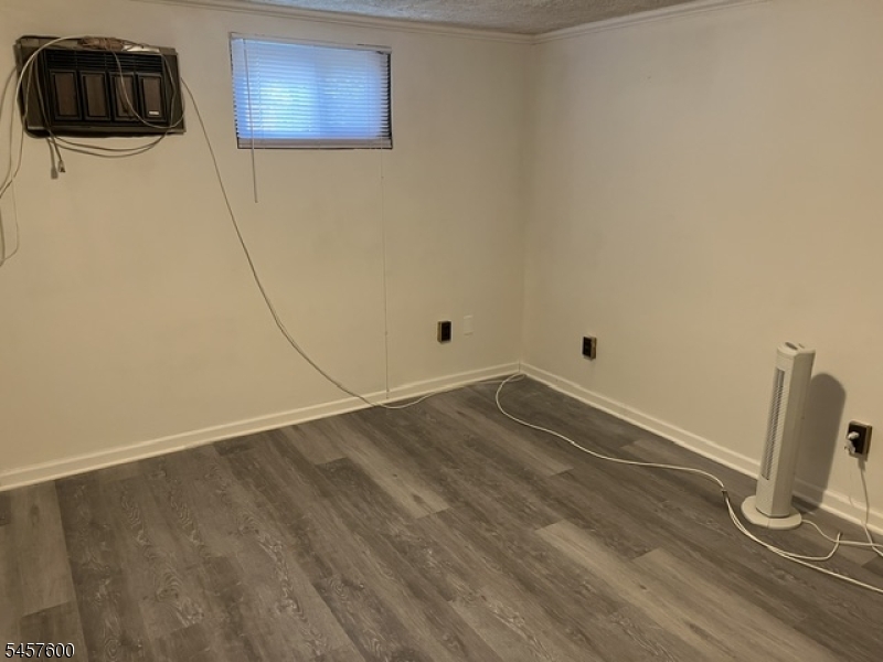 239 Chestnut St Property Photo 15