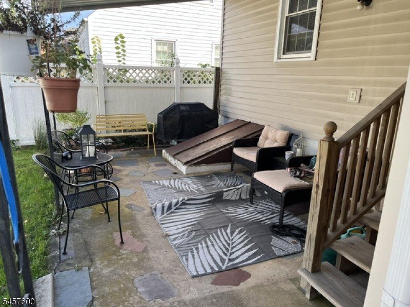 239 Chestnut St Property Photo 23