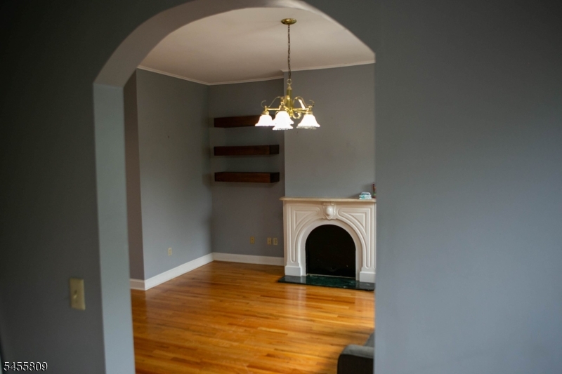 667 Madison Ave Property Photo 7