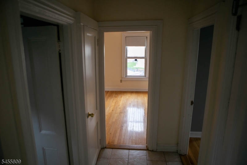 667 Madison Ave Property Photo 9