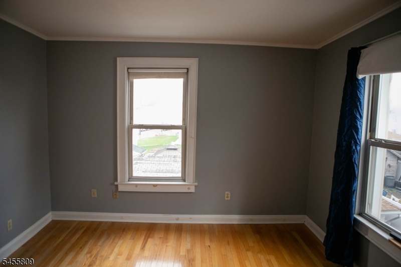667 Madison Ave Property Photo 11