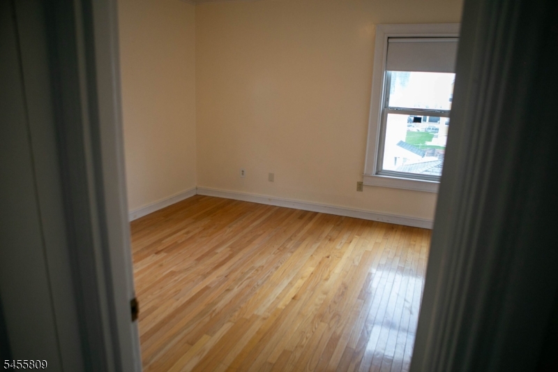 667 Madison Ave Property Photo 14