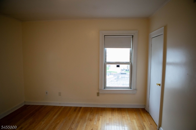 667 Madison Ave Property Photo 15