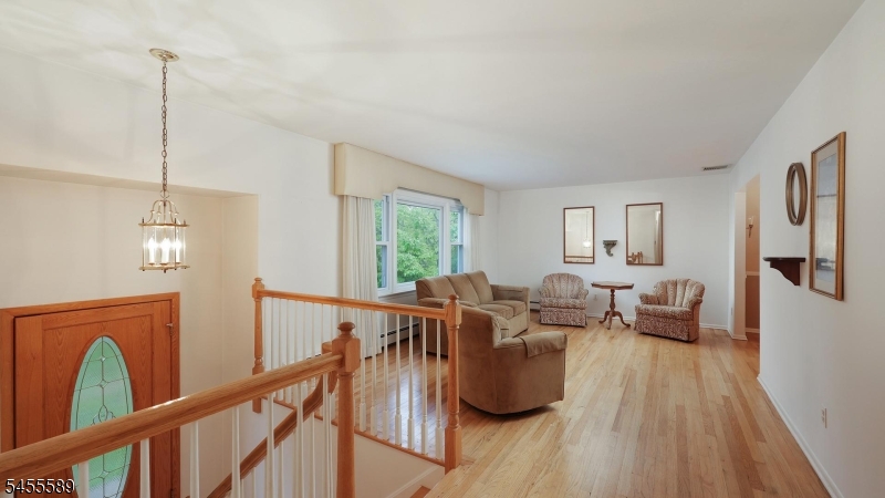 37 Ambar Pl Property Photo 3
