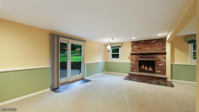 37 Ambar Pl Property Photo 19
